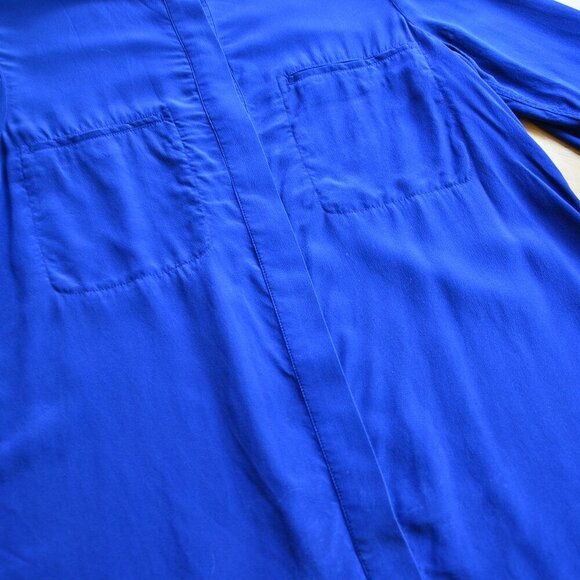 Vince 100% silk Blouse Size 2 Navy - Picture 6 of 10